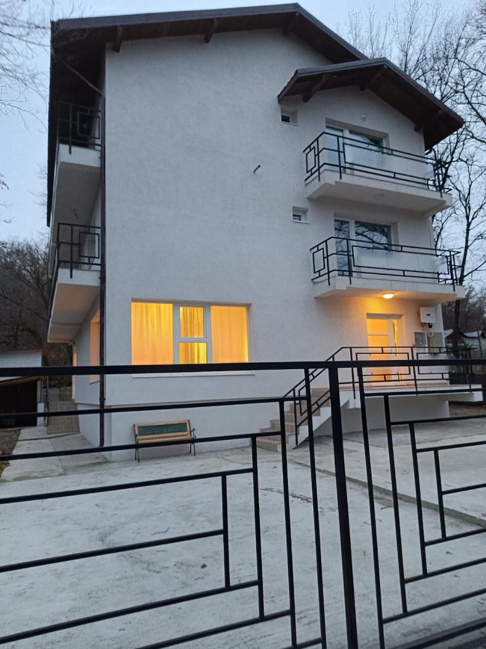 Viv Rosetti Otel Yaş Dış mekan fotoğraf